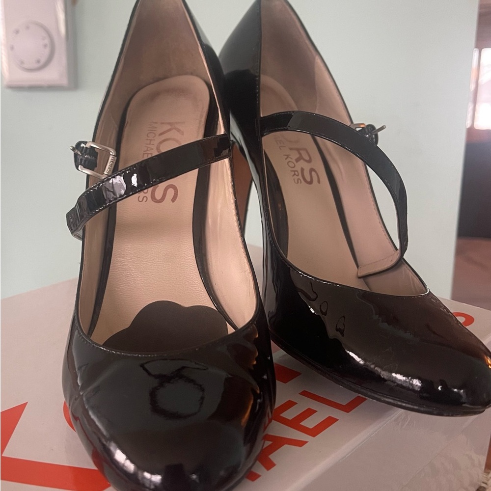 Michael Kors patent leather heels